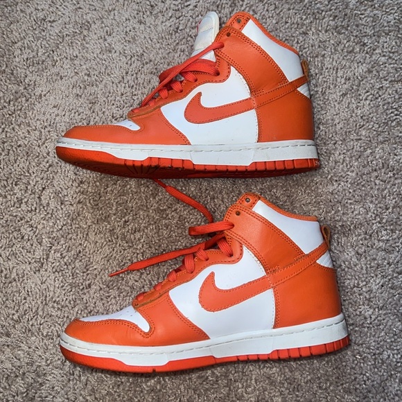 Women's Nike Dunk High - Picture 3 of 7